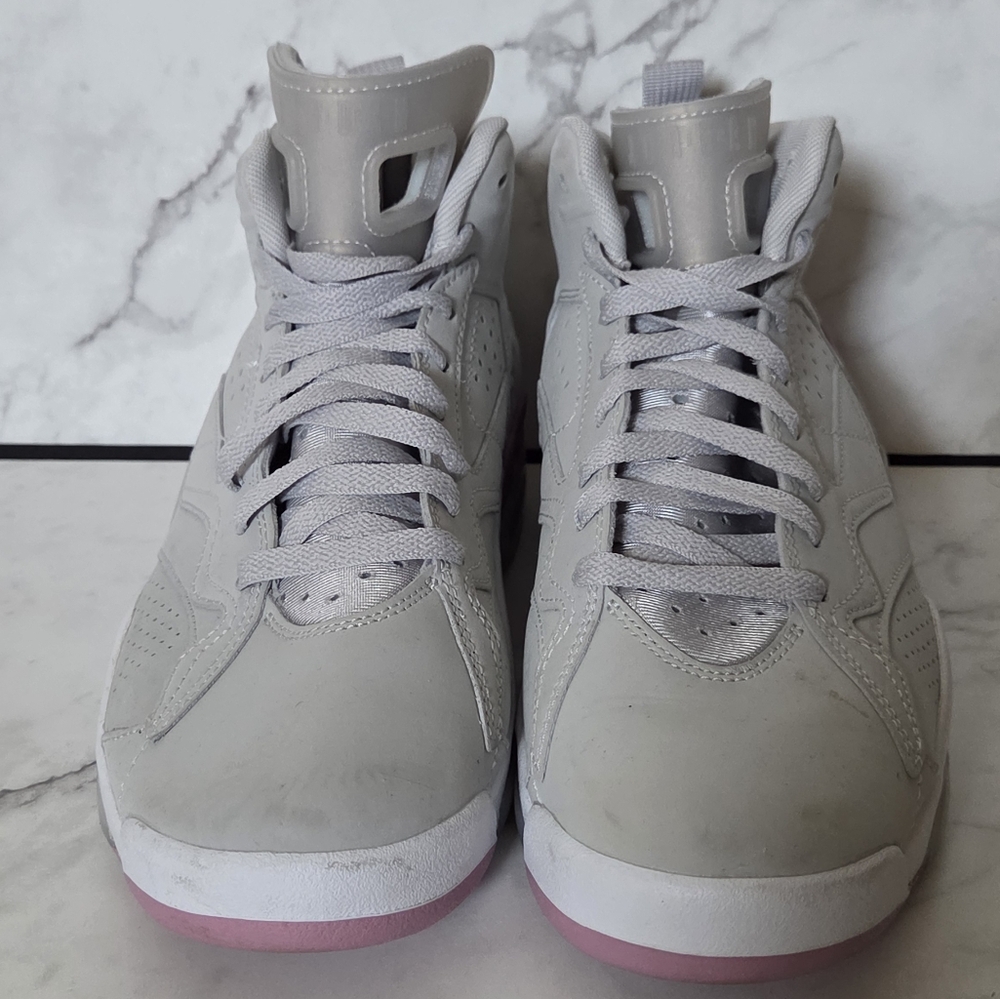Nike Jordan Womens MVP Neutral Grey Orchid Sneakers Shoes Size 10.5 - Picture 3 of 9
